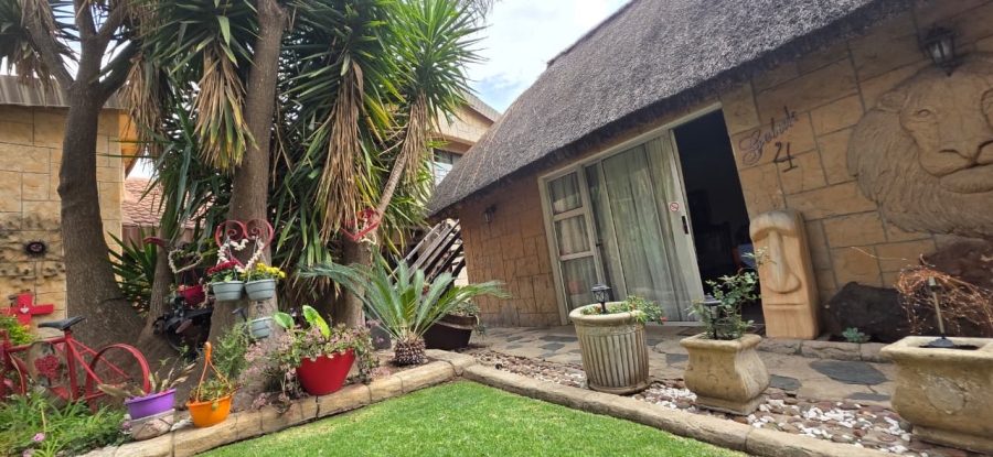 9 Bedroom Property for Sale in St Helena Free State